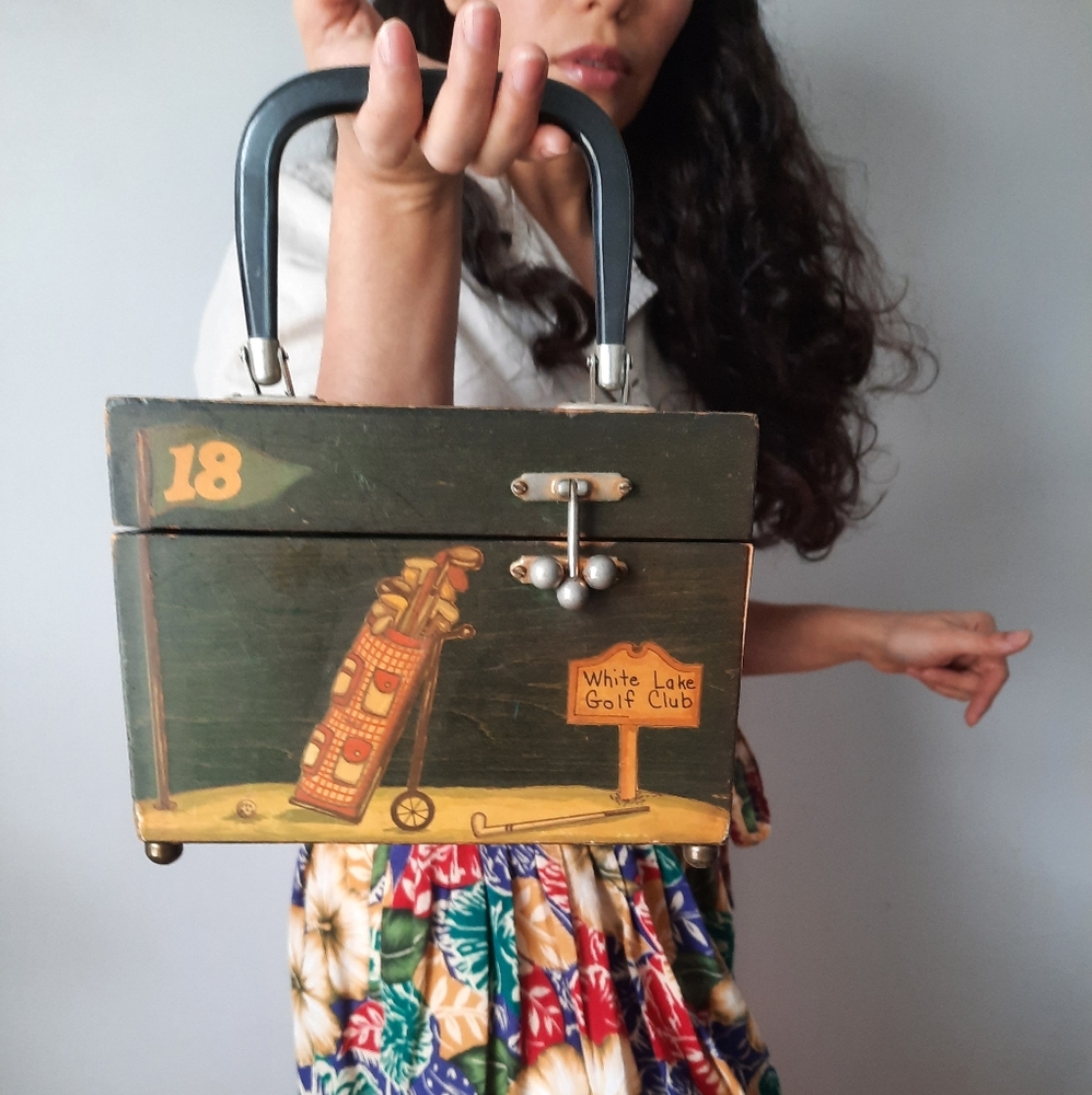 Vintage wooden golf theme square purse